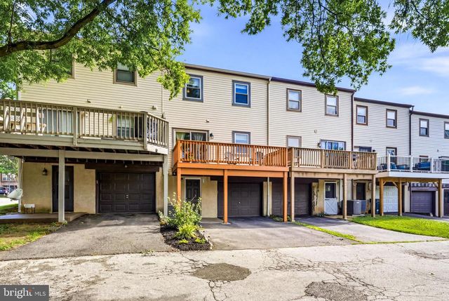 256 BIRCH DR, Lafayette Hill, PA 19444