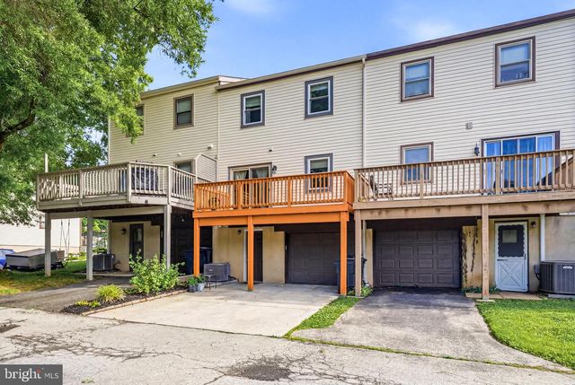 256 BIRCH DR, Lafayette Hill, PA 19444