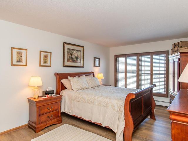 3030 Saint Albans Mill Road 310, Hopkins, MN 55305