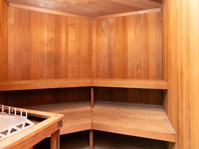 3030 Saint Albans Mill Road 310, Hopkins, MN 55305