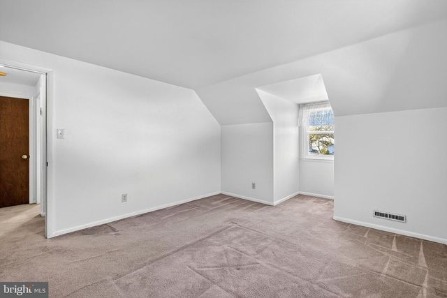 24 THOMAS JEFFERSON BLVD, Newark, DE 19702