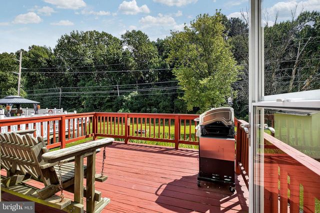 24 THOMAS JEFFERSON BLVD, Newark, DE 19702