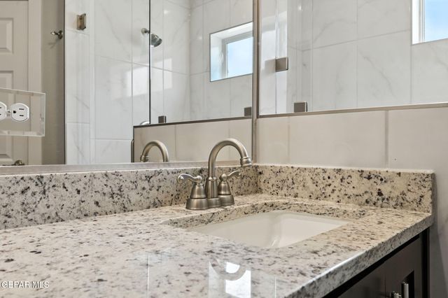 11861 Artekale Place, El Paso, TX 79934