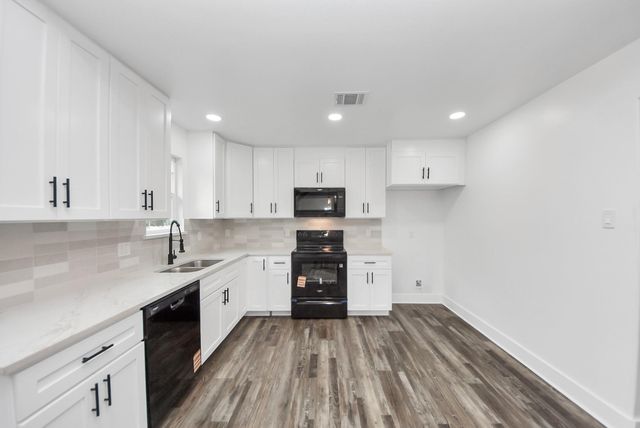 705 Road 3371a, Cleveland, TX 77327
