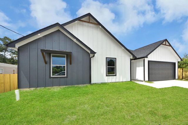 705 Road 3371a, Cleveland, TX 77327