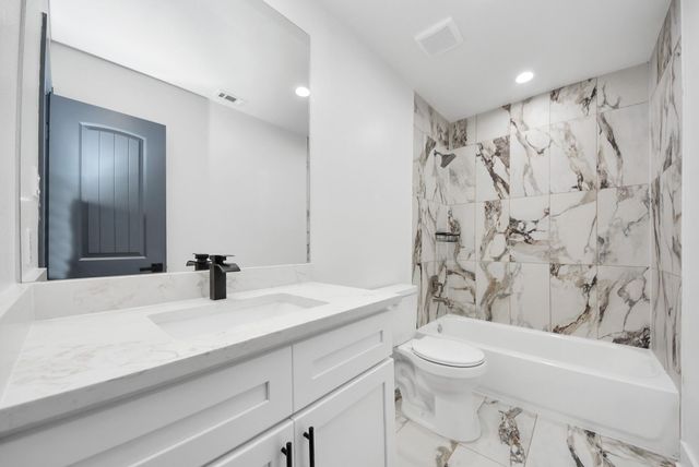 705 Road 3371a, Cleveland, TX 77327