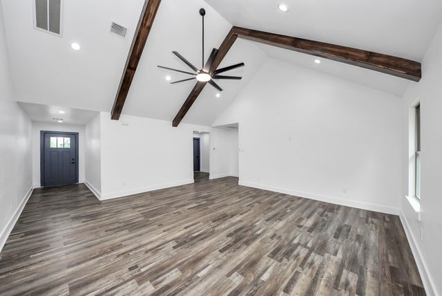 705 Road 3371a, Cleveland, TX 77327