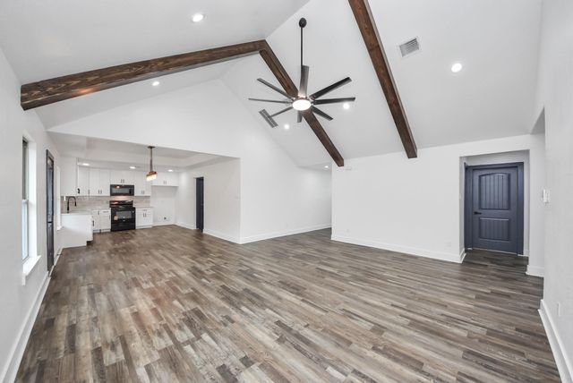 705 Road 3371a, Cleveland, TX 77327
