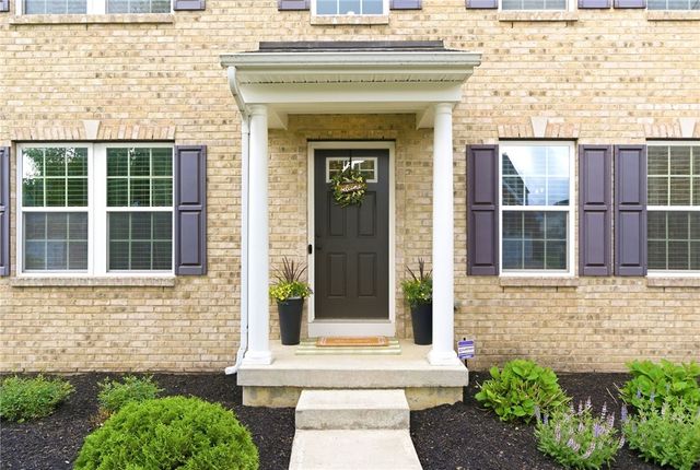 10215 Morgan Grey Court, Washington Twp, OH 45458