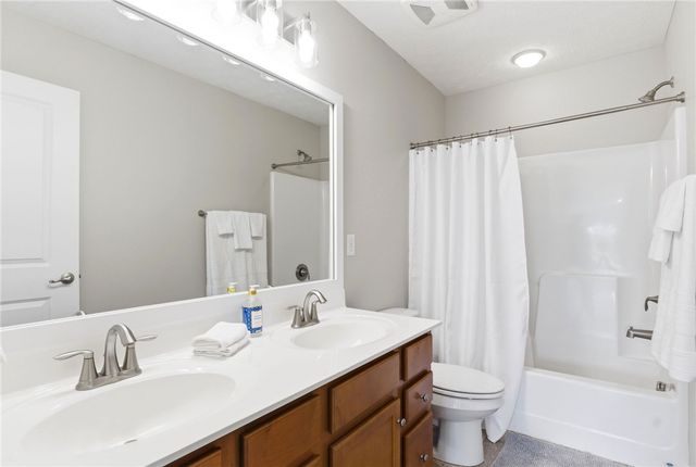 10215 Morgan Grey Court, Washington Twp, OH 45458