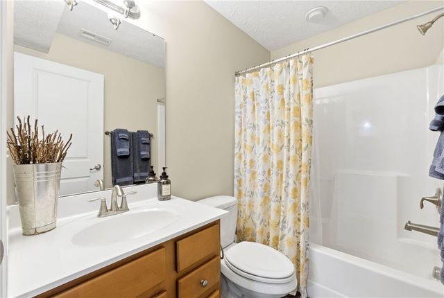 10215 Morgan Grey Court, Washington Twp, OH 45458