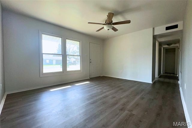 44 E Adams Drive, Cahokia, IL 62206