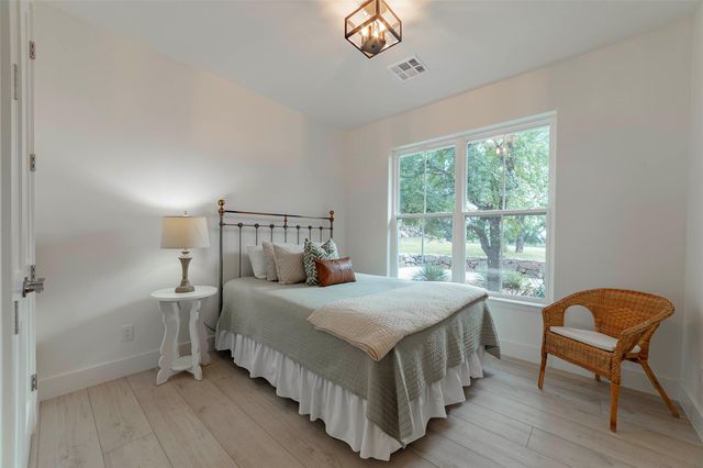 3413 Blue Lake DR, Horseshoe Bay, TX 78657