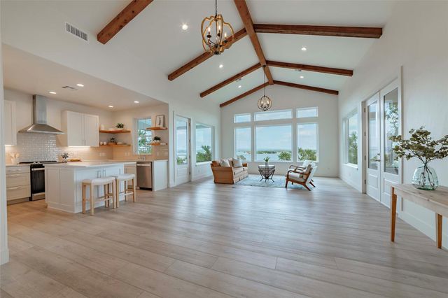 3413 Blue Lake DR, Horseshoe Bay, TX 78657