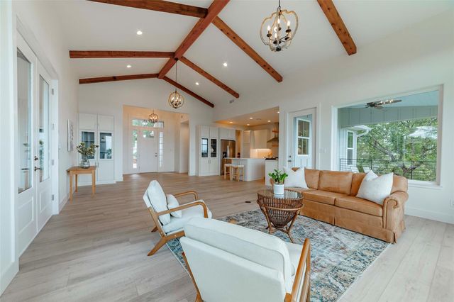 3413 Blue Lake DR, Horseshoe Bay, TX 78657