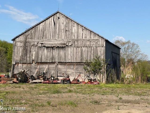 6266 Plank Road, Cottrellville, MI 48039