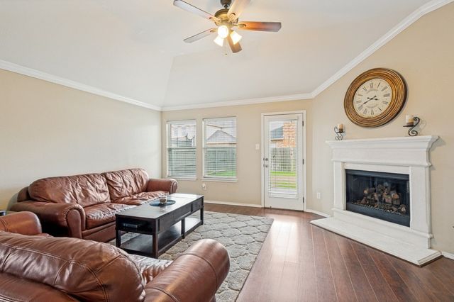 8917 Weller Lane, Fort Worth, TX 76244