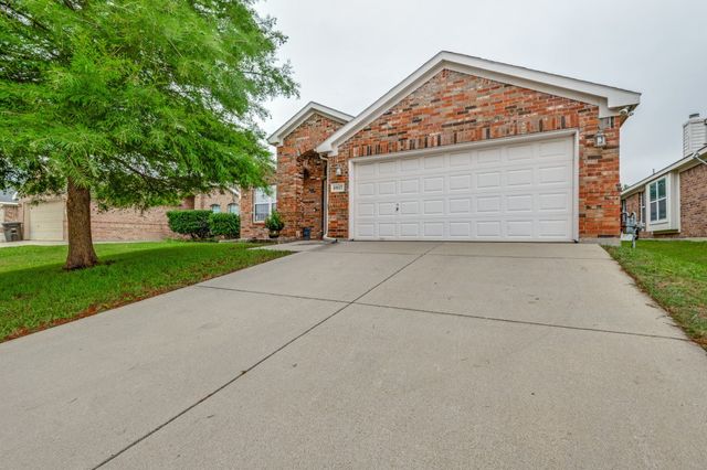 8917 Weller Lane, Fort Worth, TX 76244
