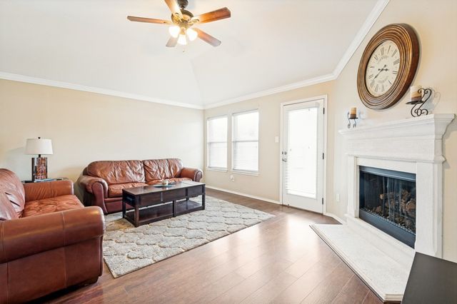 8917 Weller Lane, Fort Worth, TX 76244