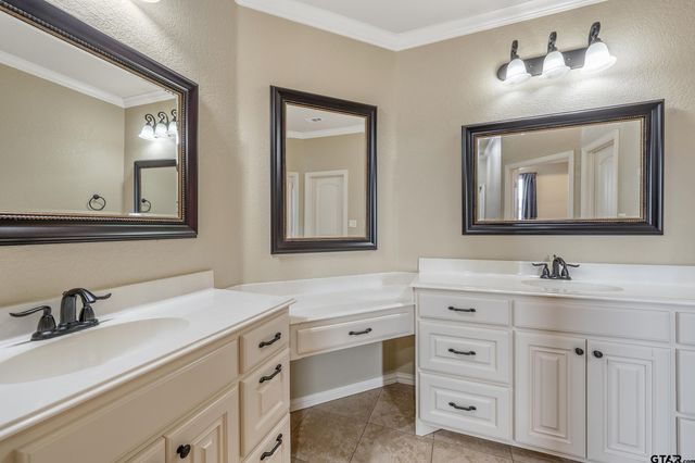 317 Ash Dr., Bullard, TX 75757