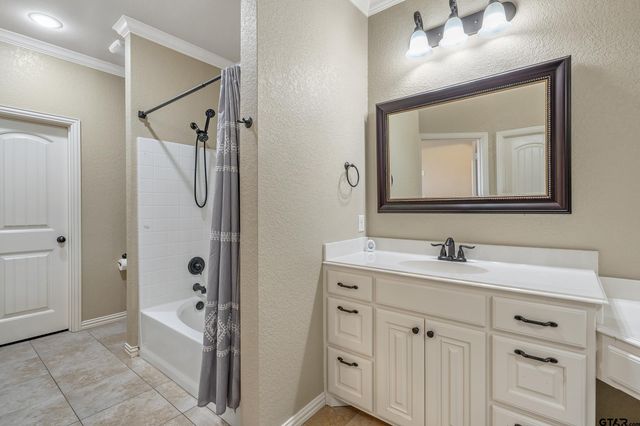 317 Ash Dr., Bullard, TX 75757