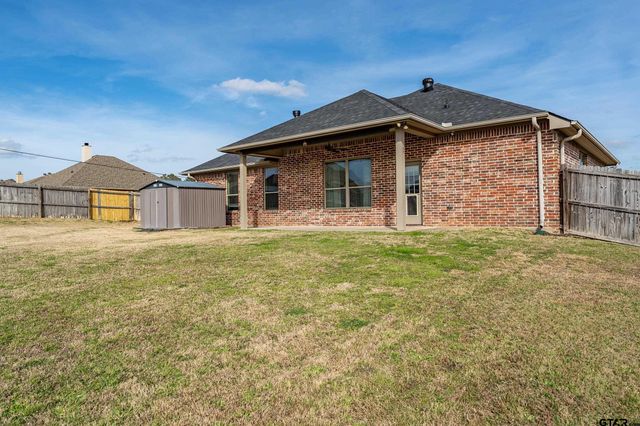317 Ash Dr., Bullard, TX 75757