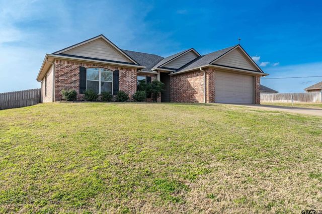 317 Ash Dr., Bullard, TX 75757