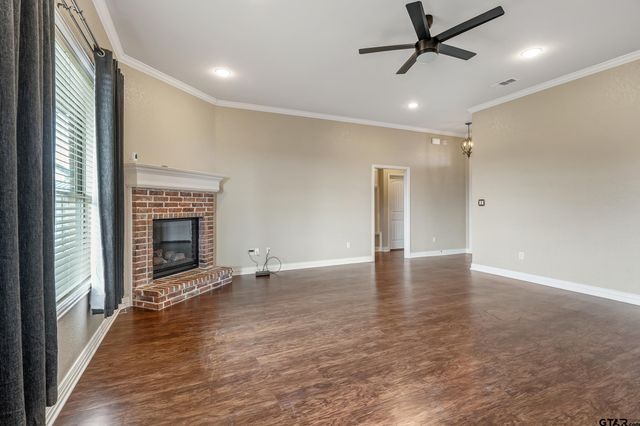 317 Ash Dr., Bullard, TX 75757