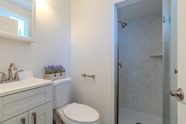 352 Monterey Road, Pacifica, CA 94044