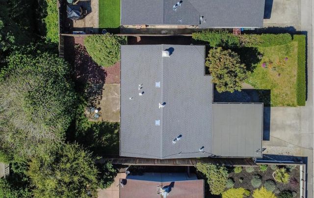 352 Monterey Road, Pacifica, CA 94044