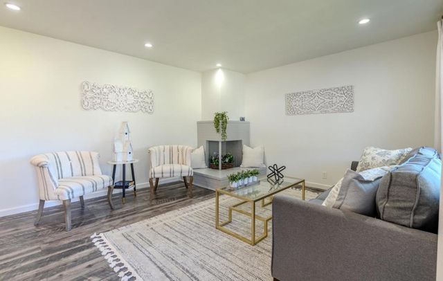 352 Monterey Road, Pacifica, CA 94044