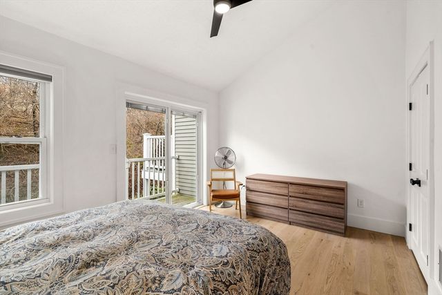 59 Breakwater Dr 59, Chelsea, MA 02150