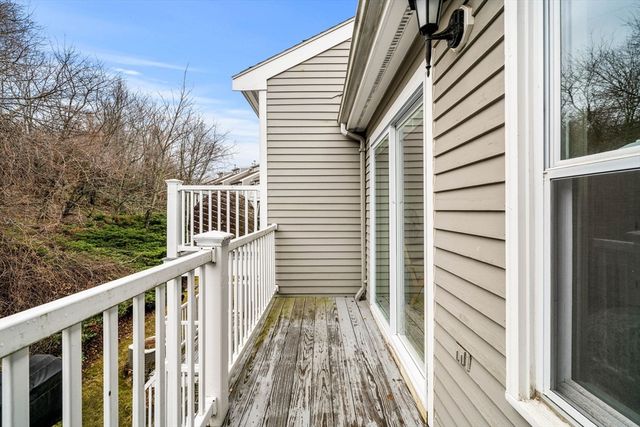 59 Breakwater Dr 59, Chelsea, MA 02150