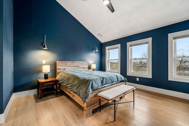 59 Breakwater Dr 59, Chelsea, MA 02150