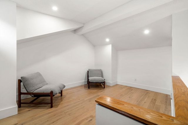 59 Breakwater Dr 59, Chelsea, MA 02150