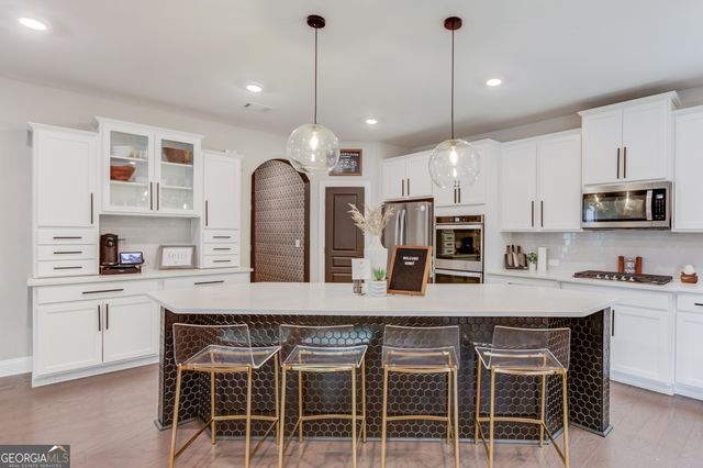 542 Flyingbolt Run, Canton, GA 30115