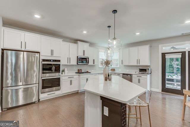 542 Flyingbolt Run, Canton, GA 30115