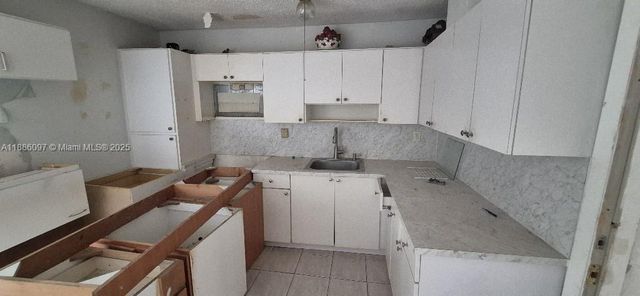 610 E 6th Pl, Hialeah, FL 33010