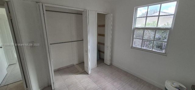 610 E 6th Pl, Hialeah, FL 33010