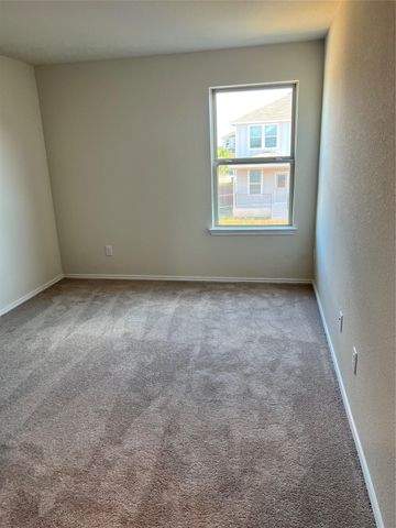 404 Stone Water LN, Jarrell, TX 76537