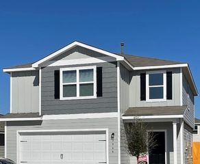 404 Stone Water LN, Jarrell, TX 76537