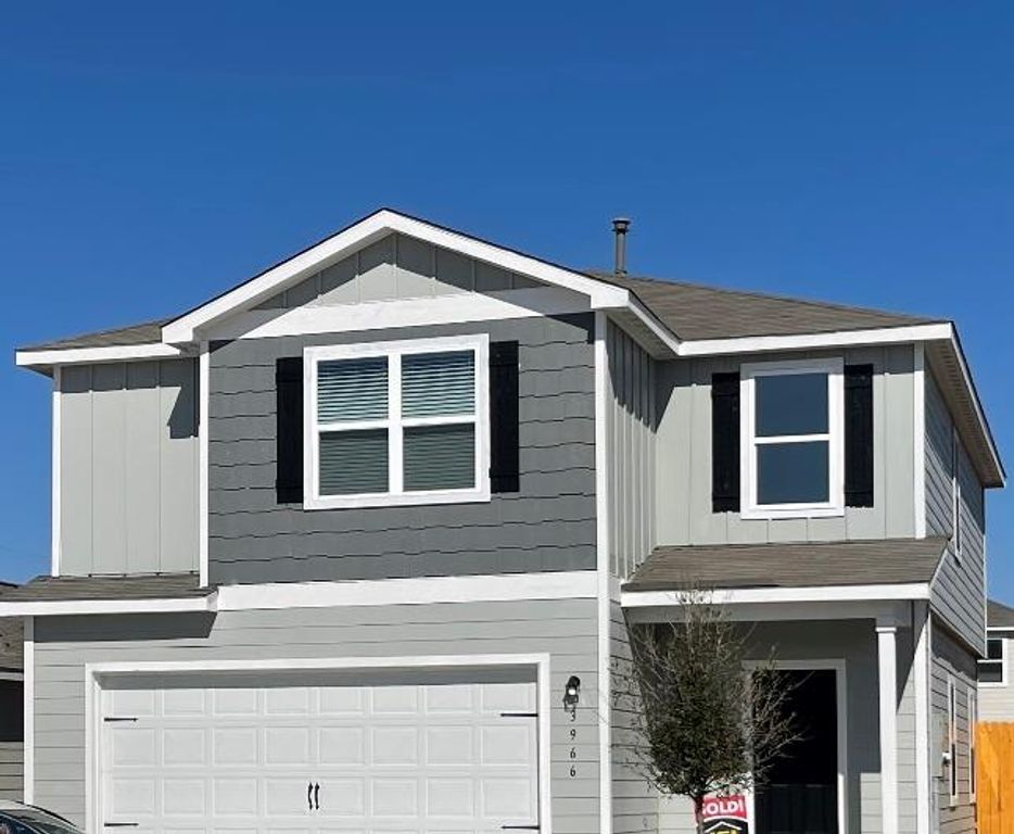 404 Stone Water LN, Jarrell, TX 76537