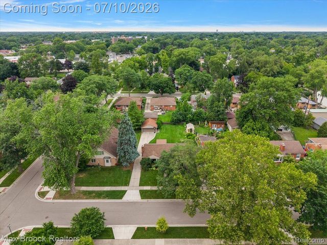 13154 Lasalle Boulevard, Huntington Woods, MI 48070