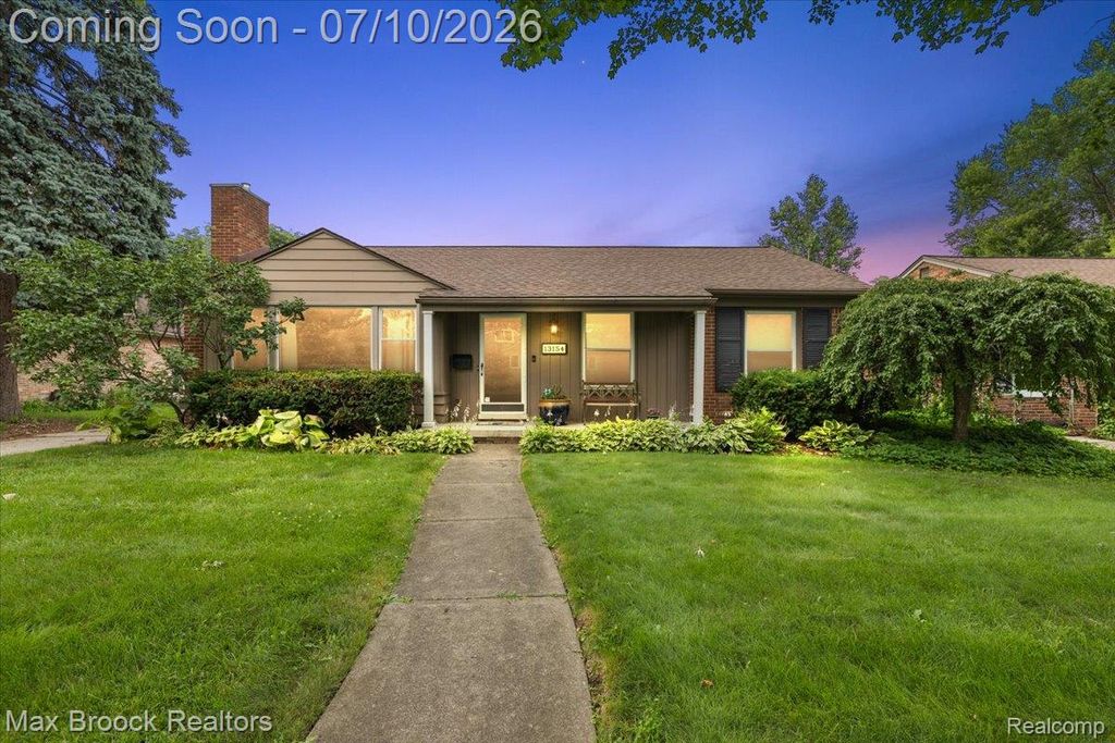 13154 Lasalle Boulevard, Huntington Woods, MI 48070