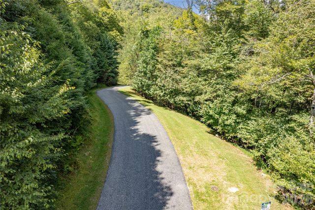 98 Goldenleaf Road, Mars Hill, NC 28754