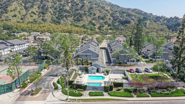 1712 Crystal Canyon, Azusa, CA 91702