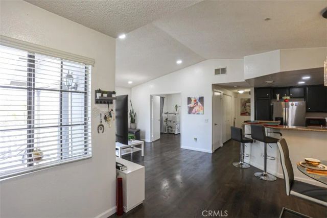 1712 Crystal Canyon, Azusa, CA 91702