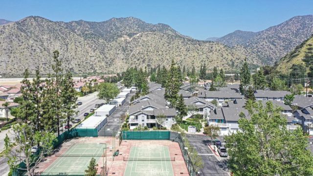 1712 Crystal Canyon, Azusa, CA 91702