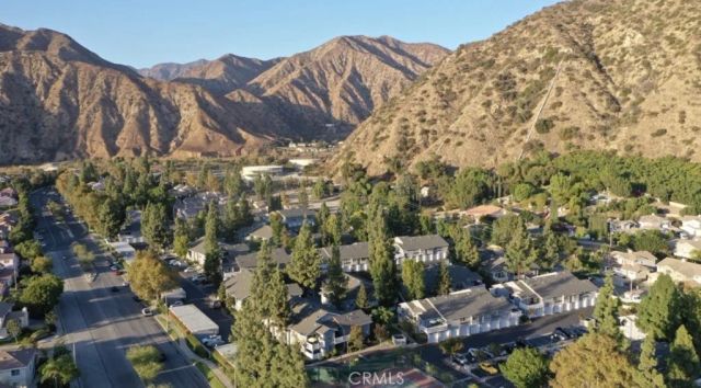 1712 Crystal Canyon, Azusa, CA 91702