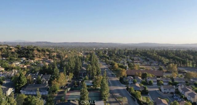 1712 Crystal Canyon, Azusa, CA 91702